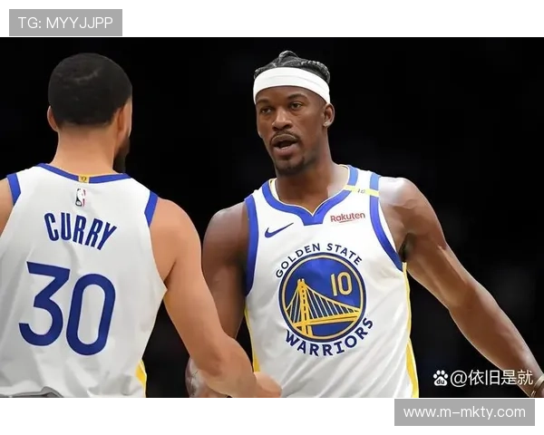 勇士主场赛前播放库里复出致敬视频,球迷欢呼雷动